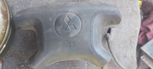 Подушка безпеки водія MR527359 MITSUBISHI