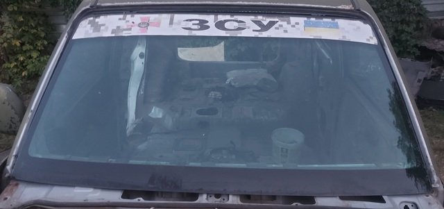 Вітрове скло MR957743 MITSUBISHI