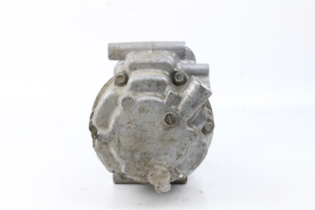 Компресор кліматичної установки 0424001101 TOYOTA