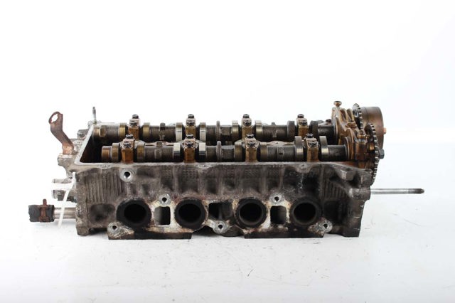 Головка блоку циліндрів Тойота Ауріс UKP