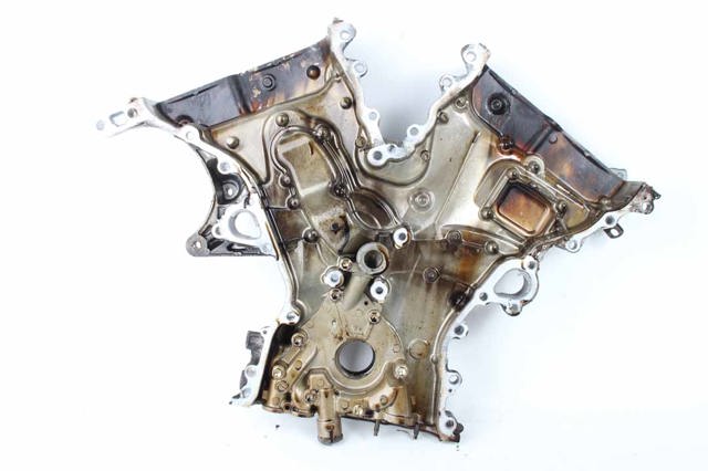 Кришка масляного насоса 1131031042 TOYOTA
