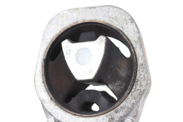 Подушка (опора) двигуна, права задня 113501KC0A NISSAN