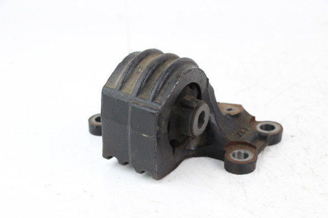 Ліва подушка двигуна 1237231110 TOYOTA