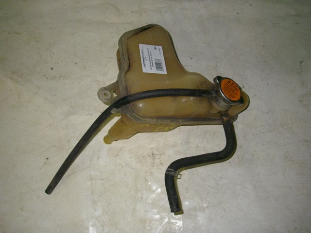 Бачок розширювальний 1375A047 MITSUBISHI