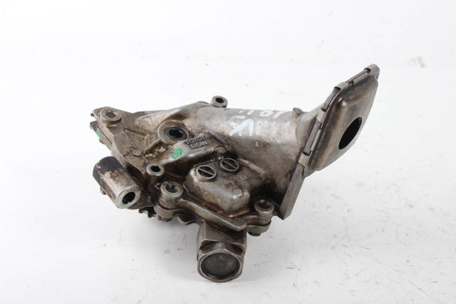 Помпа масляна 1510037040 TOYOTA