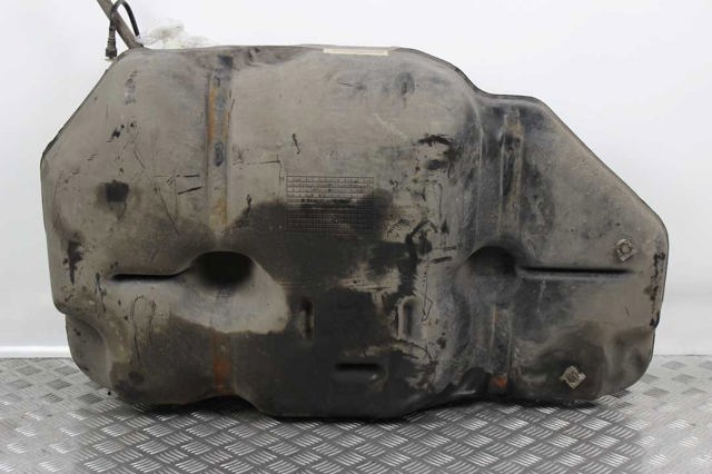 Б/бак 17202AV705 NISSAN