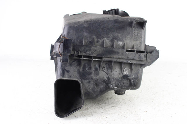 Корпус повітряного фільтра, нижня частина 177010R020 TOYOTA