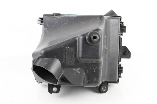 Корпус повітряного фільтра, нижня частина 1770136250 TOYOTA