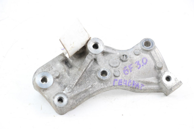 Кріплення генератора 1801A037 MITSUBISHI
