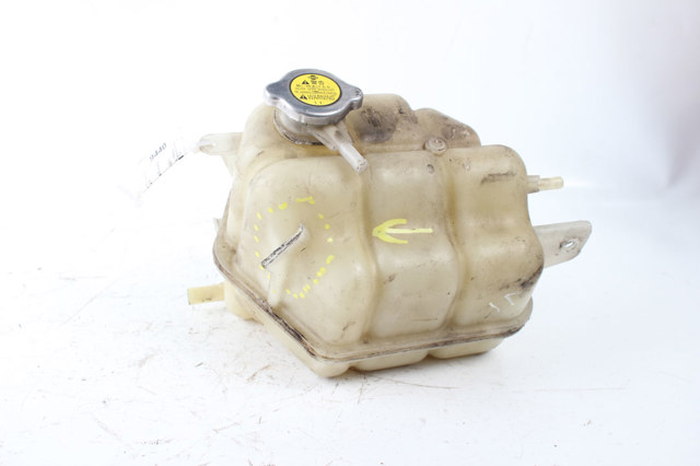 Бачок системи охолодження двигуна розширювальний 21710EB30A NISSAN