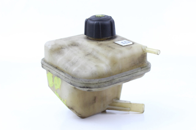 Бачок системи охолодження двигуна розширювальний 21721JD00B NISSAN