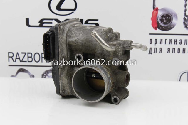 Дросільна заслінка в зборі 2203021030 TOYOTA