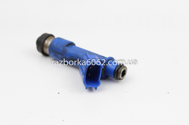 Форсунка інжектора 2320921040 TOYOTA