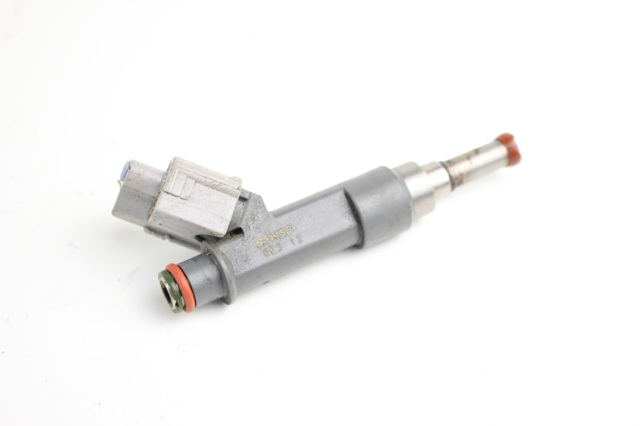 Форсунка паливна 2320939295 TOYOTA