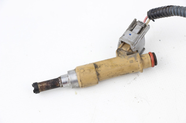 Форсунка вприску палива 232500T020 TOYOTA