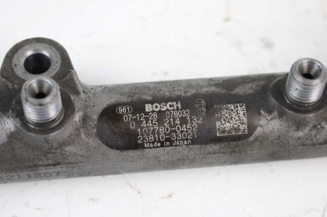 Рампа форсунок системи упорскування палива 2381033021 TOYOTA
