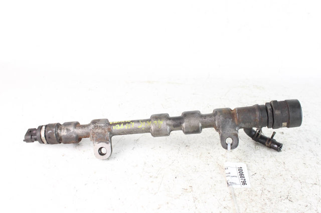Розподільник палива 2381033030 TOYOTA