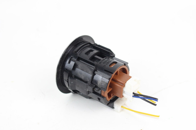 Кнопка запуску двигуна 251504BA0A NISSAN