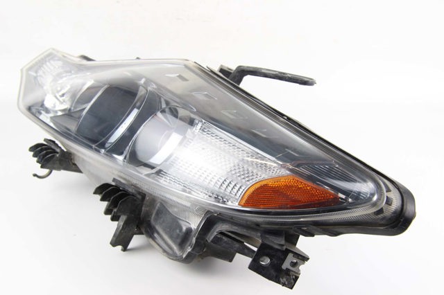 Фара 260601AA0D NISSAN