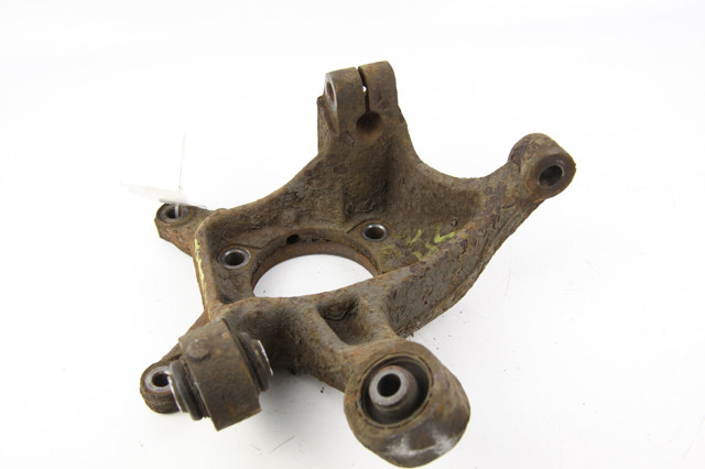 Кулак поворотний лівий 28411FG030 SUBARU