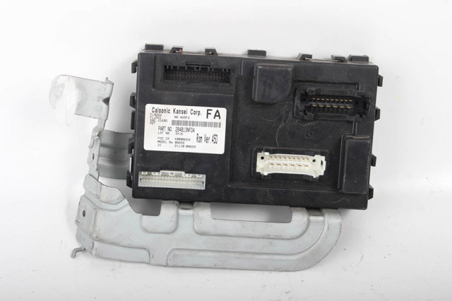 Блок управління комфорту 284B13NF0A NISSAN