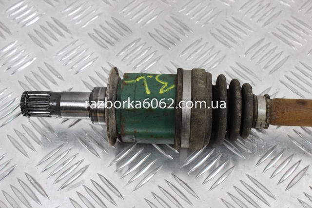 Піввісь задня, ліва 3715A313 MITSUBISHI