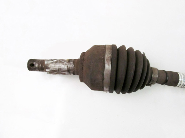 Піввісь передня, права 39100JD02B NISSAN