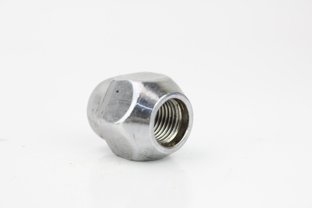 Гайка колеса 40224ZN50A NISSAN