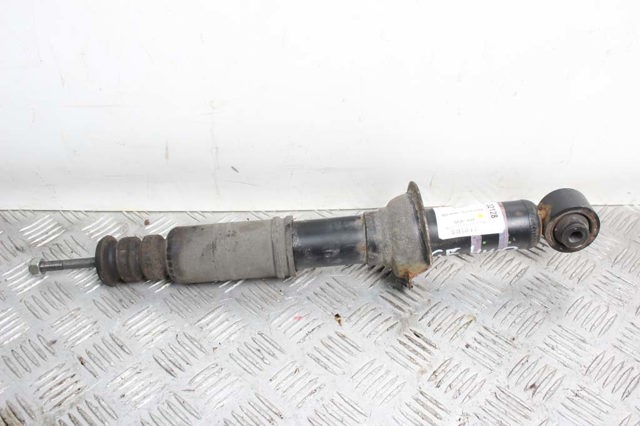 Стійка амортизатора задня 4162A363 MITSUBISHI