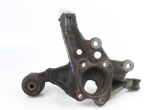 Цапфа - поворотний кулак задній, правий 4230406140 TOYOTA