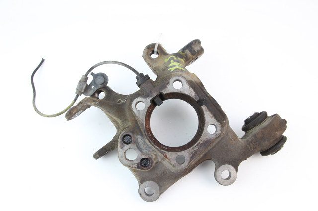 Цапфа поворотна права 4230442020 TOYOTA