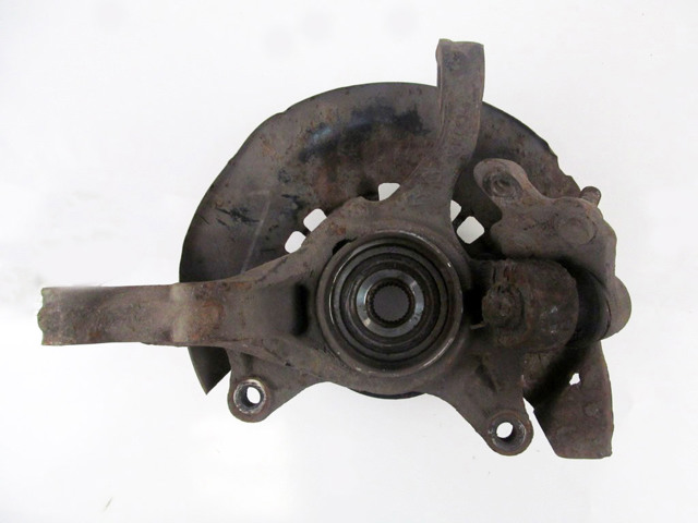 Цапфа - поворотний кулак передній, правий 4321139045 TOYOTA