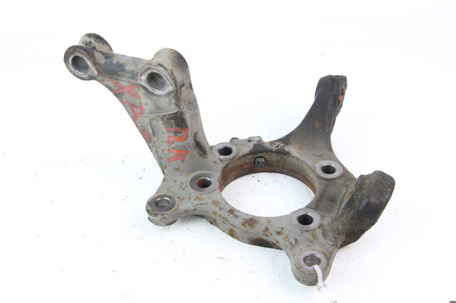 Вісь передня і поворотні кулаки 4321142081 TOYOTA