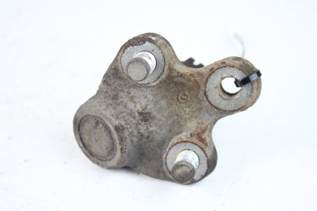 Кульова опора, нижня 4333009A50 TOYOTA