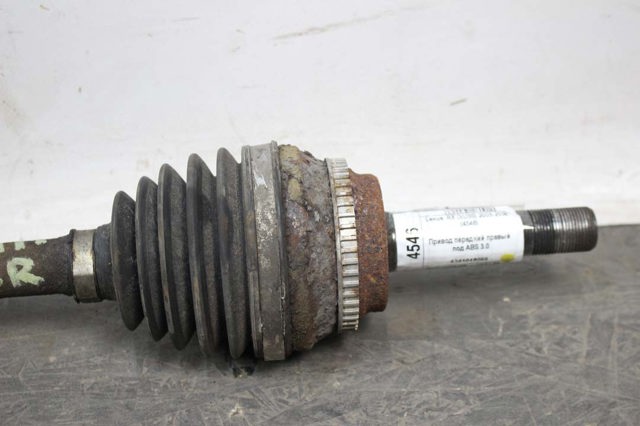 Привід правий 4341048050 TOYOTA