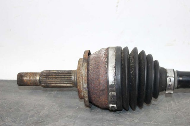 Піввісь передня ліва 4342002D40 TOYOTA