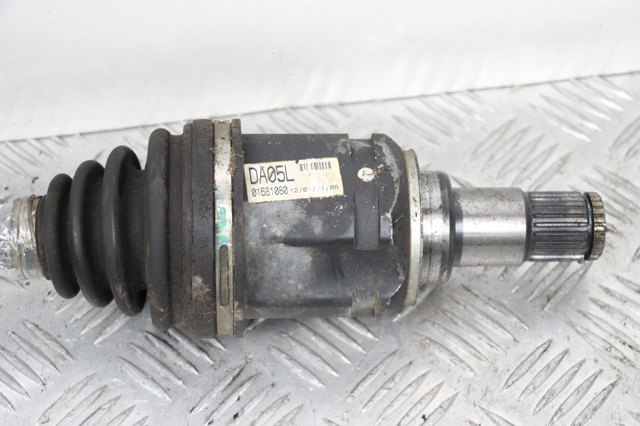 Привід лівий 4342042240 TOYOTA