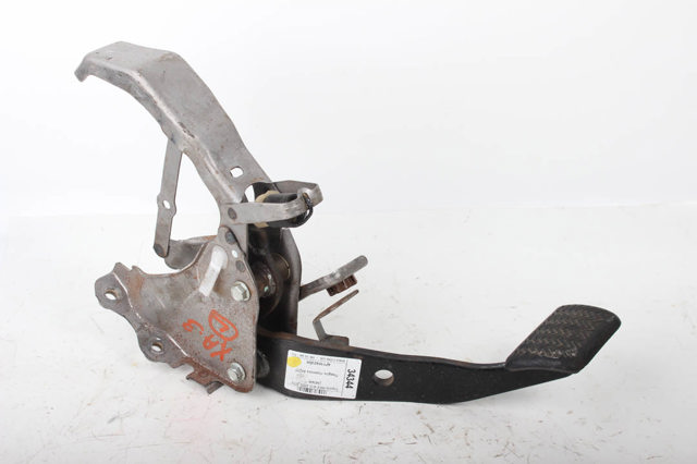 Педаль гальма 4711042200 TOYOTA