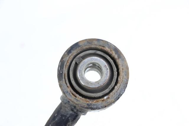 Розтяжка задньої підвіски 4871048090 TOYOTA