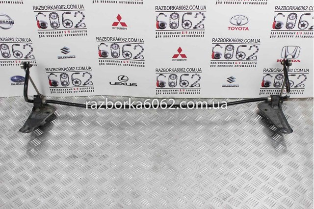 Задній стабілізатор  4881206140 TOYOTA