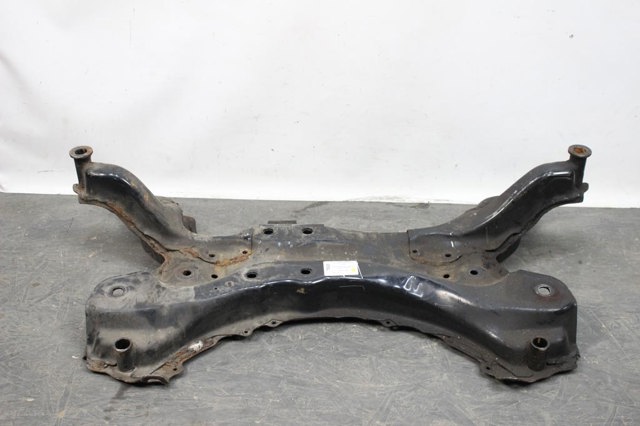 Передня балка 5120112442 TOYOTA