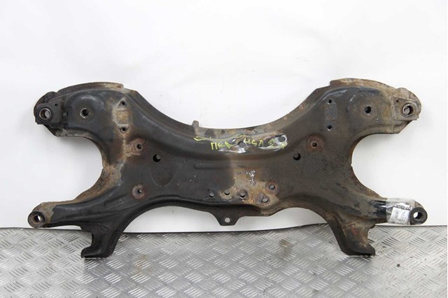 Підрамник передній 5120121060 TOYOTA
