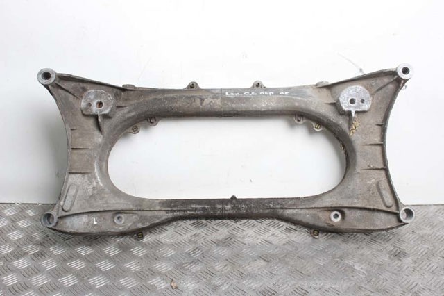 Підрамник передній 5120130130 TOYOTA