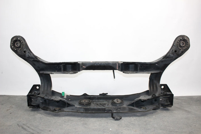 Балка задньої підвіски поперечна 512060T020 TOYOTA