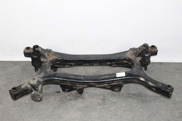 Підрамник задній 5120647012 TOYOTA