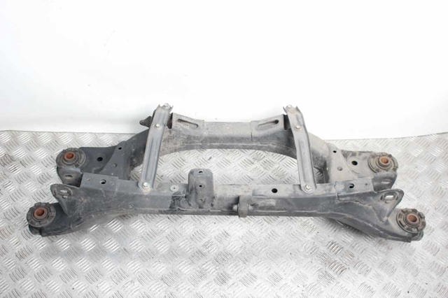 Балка задньої підвіски поперечна 5120675020 TOYOTA