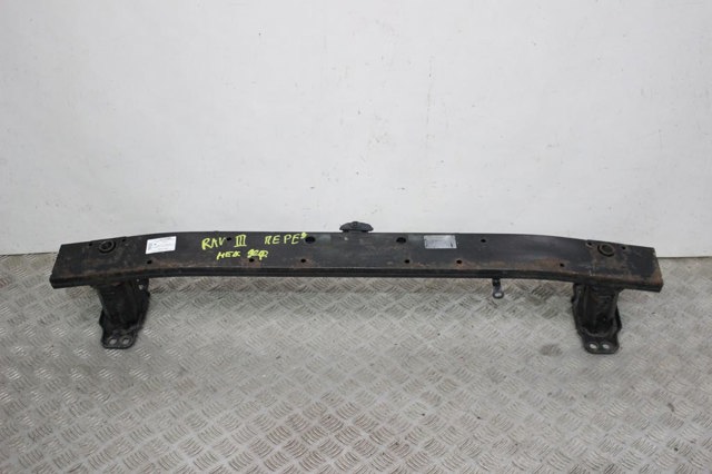 Буфер бампера переднього 5202142081 TOYOTA