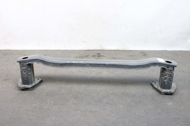 Підсилювач бампера заднього 52023F4010 TOYOTA