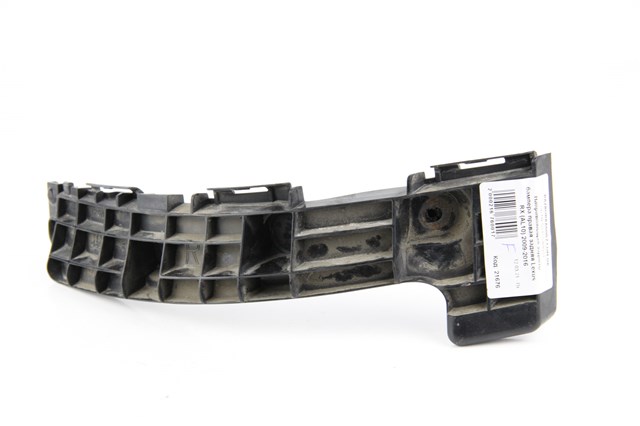 Кронштейн бампера заднього, правий 5215548031 TOYOTA