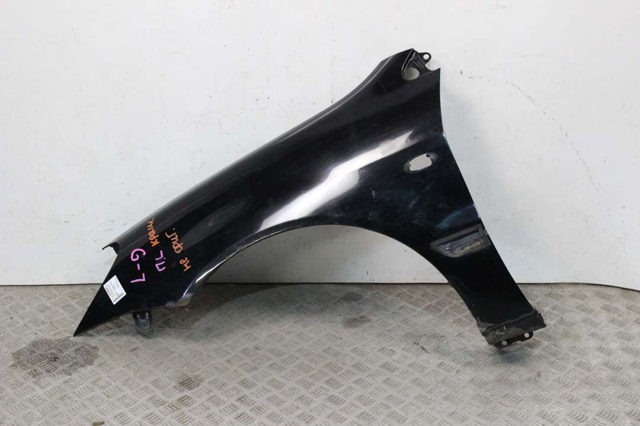 Ліве переднє крило 5220A733 MITSUBISHI